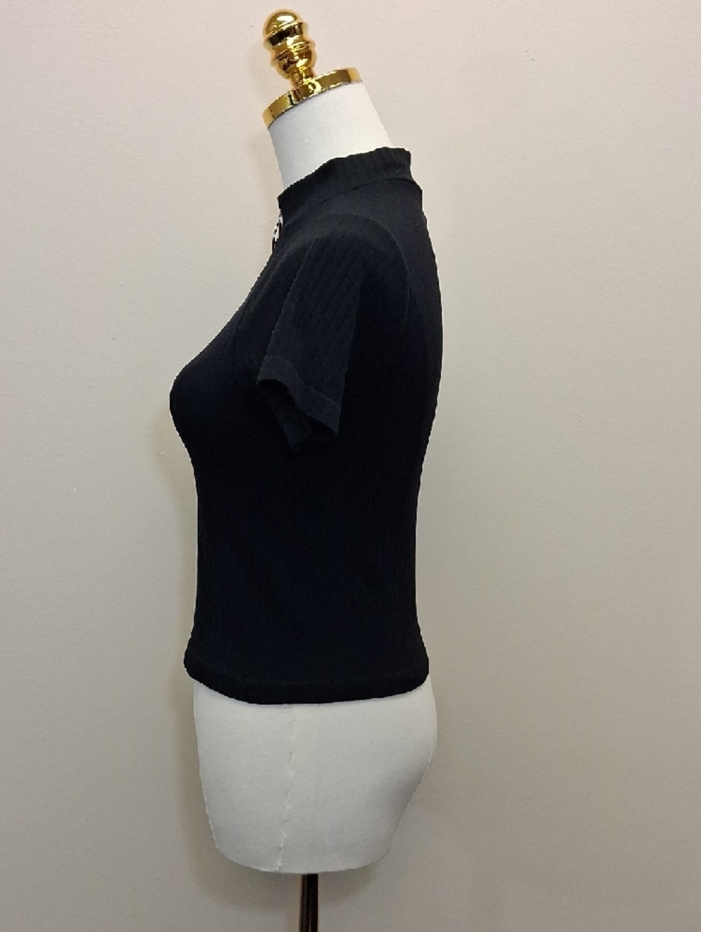Bloom Seasons Black Ribbed Mock Neck Zip Top Size Medium - Picture 4 of 7